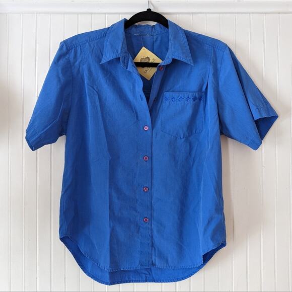 Embroidered Shell Collared Tee - Picture 1 of 3